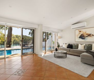 Waterside Family Living - Photo 1