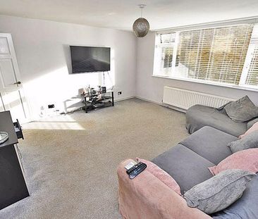 2 bedroom maisonette to rent - Photo 2