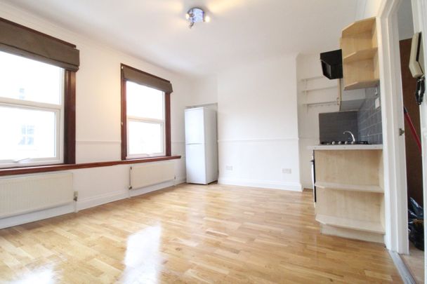 1 Bed Flat, First Floor, SW6 - Photo 1