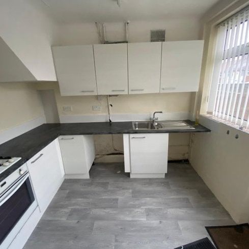 New Chester Road, Bromborough - Photo 1