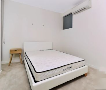 2 Bedroom*814 - Photo 6