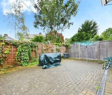 Fulham Close, Uxbridge, UB10 - Photo 4