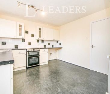3 bedroom detached house to rent - Photo 5