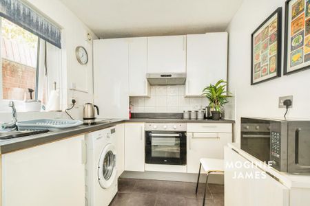 1 bedroom flat to rent - Photo 2