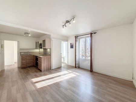Apartment - Photo 2