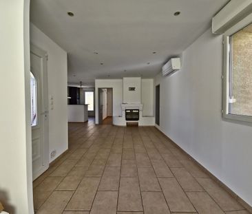Location Maison 4 pièces 82m² MARSEILLE 11ème - Photo 3