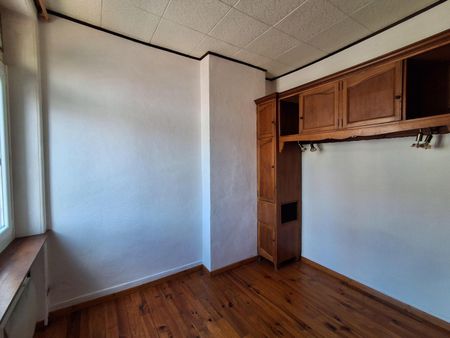 Location Appartement 2 pièces 46m² ST ETIENNE 42000 - Photo 5