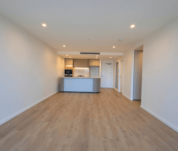 805/180 Marine Parade, Labrador, Qld 4215 - Photo 5 | Rentumo