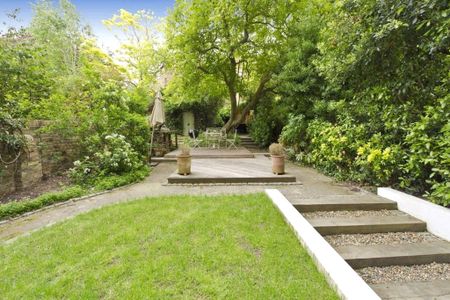 St. Quintin Avenue, North Kensington, W10, London - Photo 5