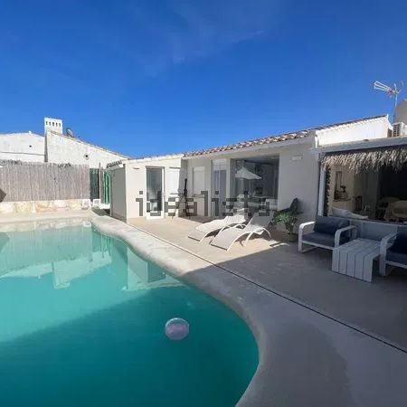 Alquiler de casa o chalet independiente en Calle Adarves de Calypso, 12 - Photo 1