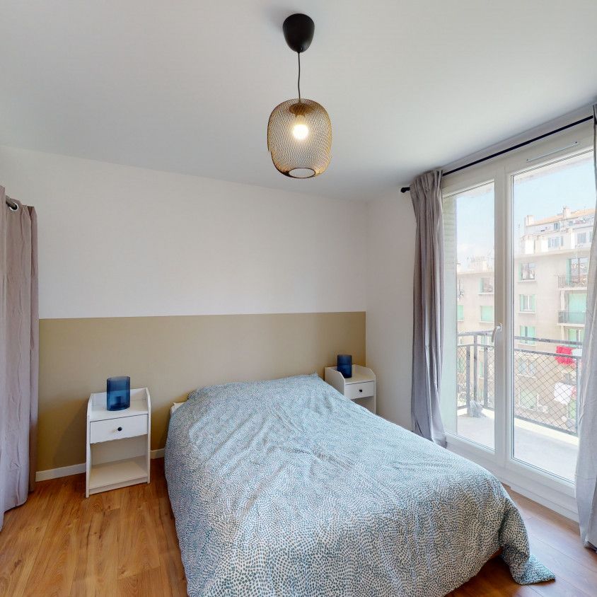 Très beau T5 meublé de 83 m² Boulevard National - Photo 1