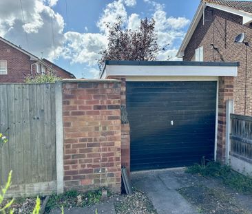 Claremont Avenue, Deeside, Garden City - Photo 6