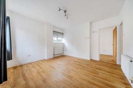 1 bedroom maisonette to rent - Photo 2