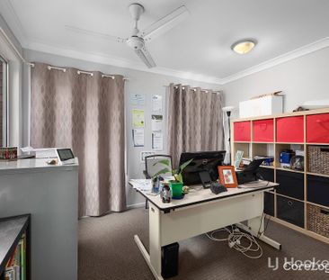 3 Plover Street, Flinders View QLD 4305 - House For Rent | Domain - Photo 2