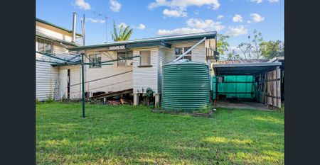Charming One-Bedroom Retreat with Modern Comfort - Photo 5
