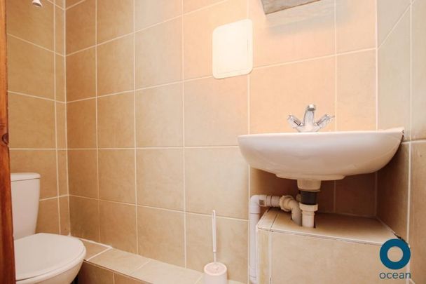 House share to rent - Photo 1