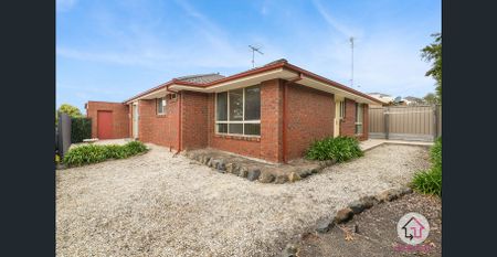 $460 PW - AVAIL - NOW - THREE BEDROOM UNIT WITH EXCELLENT PRESENTATION - Photo 3