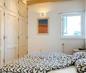 Te huur: Appartement Oudezijds Voorburgwal 183 A1 in Amsterdam - Photo 2