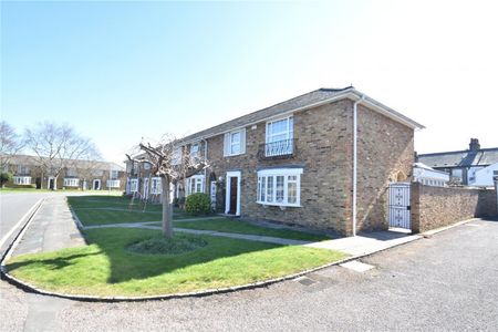 West Common Close, Gerrards Cross,SL9 - Photo 4