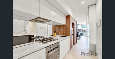 **FULLY FURNISHED** AND FULLY RENOVATED ...Just Move In … 1 Bedroom with 5 Star Facilities - Photo 2