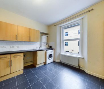 3 bedroom maisonette to rent - Photo 1