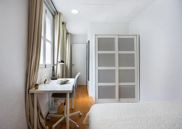 Calle de Alberto Aguilera, Madrid, Community of Madrid 28015