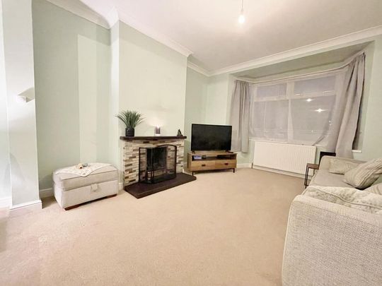 3 bedroom terraced house to rent - Photo 1