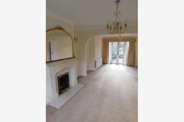 14, Darwin Gardens, Mountfields, Shrewsbury, SY3 8QB - Photo 1