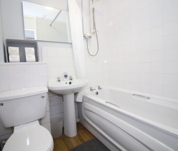 Moorby Court, Atlantic Wharf - Photo 6