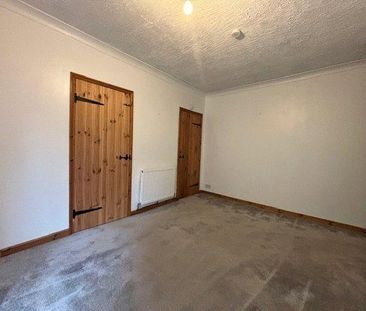 3 bedroom detached house to rent - Photo 4