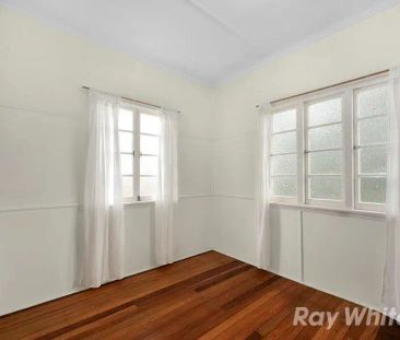 9 Glin Avenue, Newmarket QLD 4051 - Photo 6