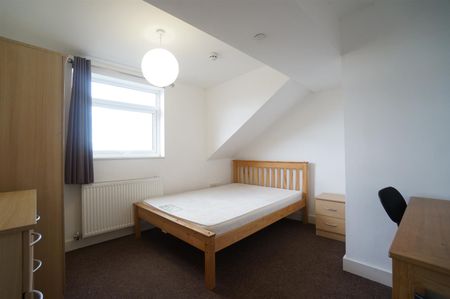 4 College Road - Photo 3