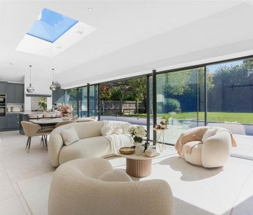 4 bedroom detached house to rent - Photo 1