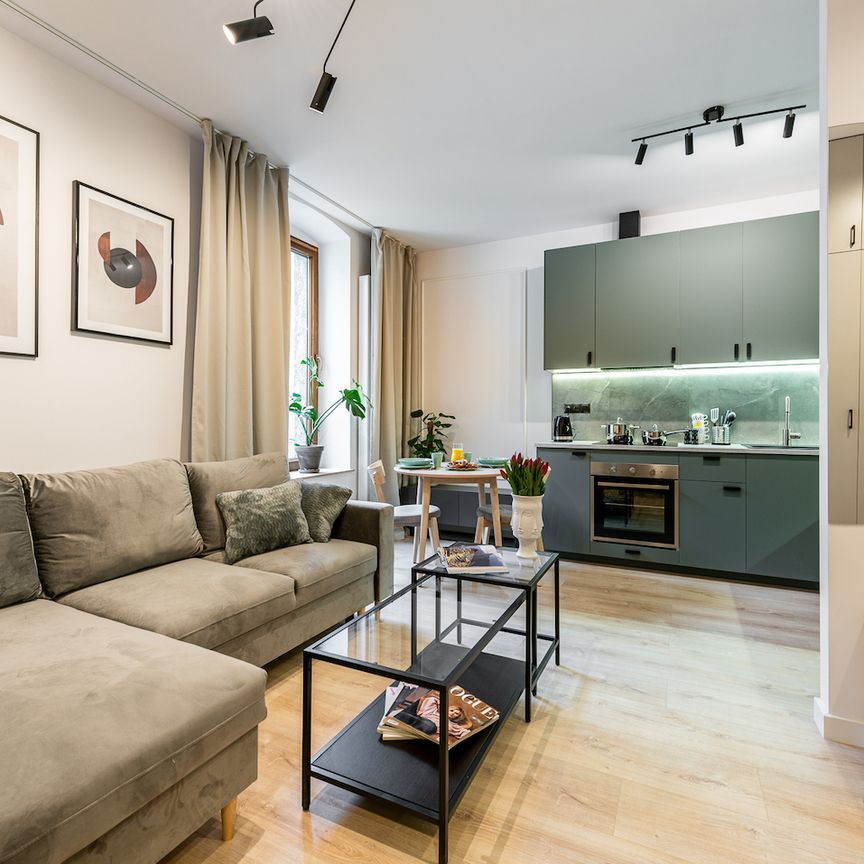 Batorego 2 - Photo 1