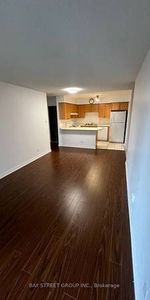 Yonge&Parkview Spacious 1Bdrm Huge Open Balcony Heat Hydro +Water Inc - Photo 4