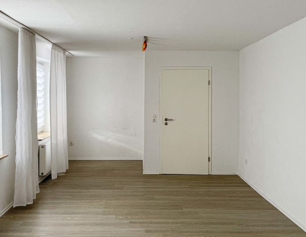 Gepflegte Etagenwohnung mit Balkon in zentraler Lage von Hennef-Uckerath! - Foto 1