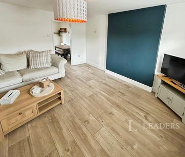 2 bedroom end of terrace house to rent - Photo 2