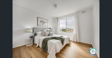 Sunshine & Style in the Heart of Findon – 43/3 Noblet Street ✨ - Photo 4