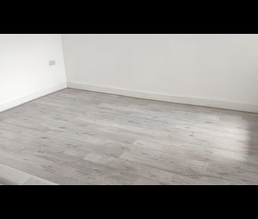 Room in a Shared Flat, Norfolk Road, RG30 - Photo 5