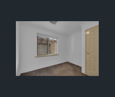 EXCEPTIONALLY PRESENTED 4x2 IN WARNBRO - Photo 2