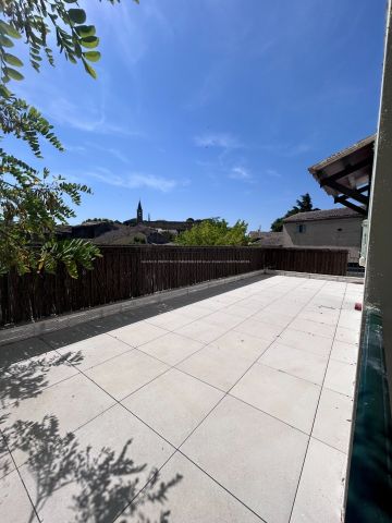 Location Appartement 4 pièces 113m² GRILLON 84600 - Photo 2