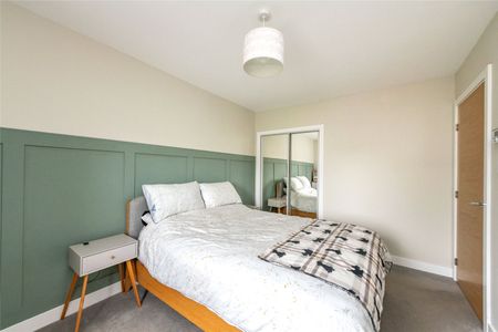 4 bedroom detached house to rent - Photo 5