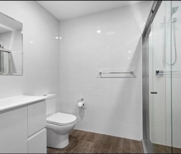 The Perfect Family Home in a Prime School Catchment!! - Photo 6