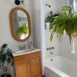 Superbe et grand 4 1/2 TRÈS lumineux et tranquille - Photo 2