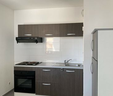 Appartement 2 pièces 39m2 MARSEILLE 5EME 697 euros - Photo 6