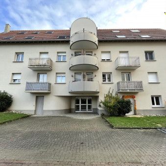 Location Appartement BLOTZHEIM 735 € CC - Photo 1