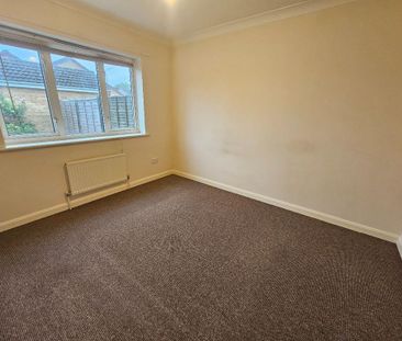 2 bedroom semi-detached house to rent - Photo 5