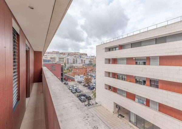 2 Bedroom Apartment with a view, Alto de Algés, Oeiras