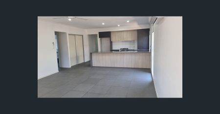 Spacious Family Home in Prime Gledswood Hills Location - Photo 4