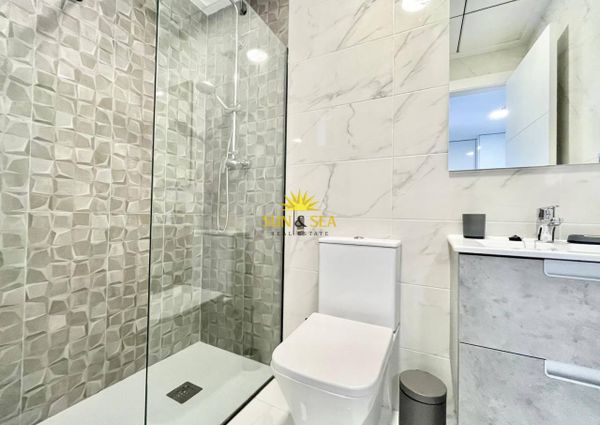 1 BEDROOM HOLIDAY APARTMENT - TORREVIEJA